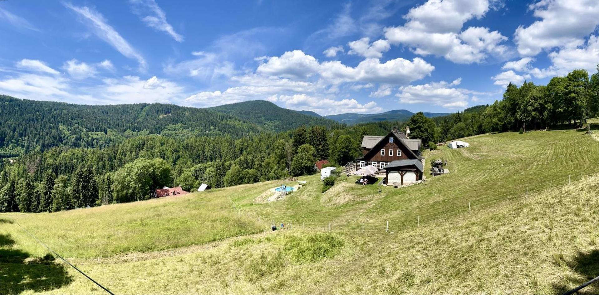 Chata Hubertka Krkonose วิตโกวิตเซ ภายนอก รูปภาพ